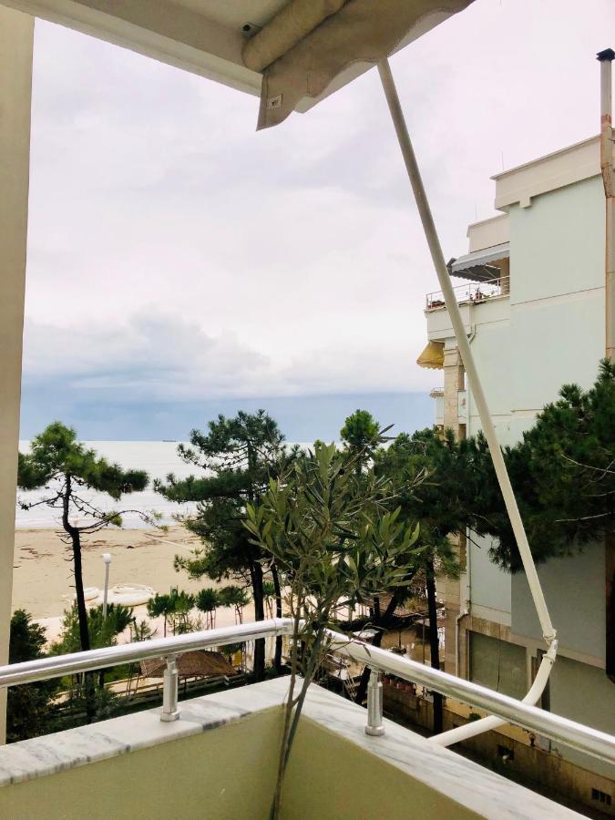 Uani Apartment Durrës Exteriör bild