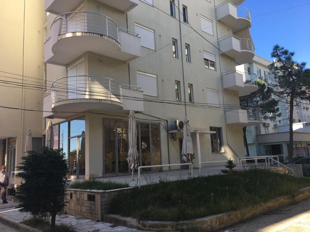 Uani Apartment Durrës Exteriör bild