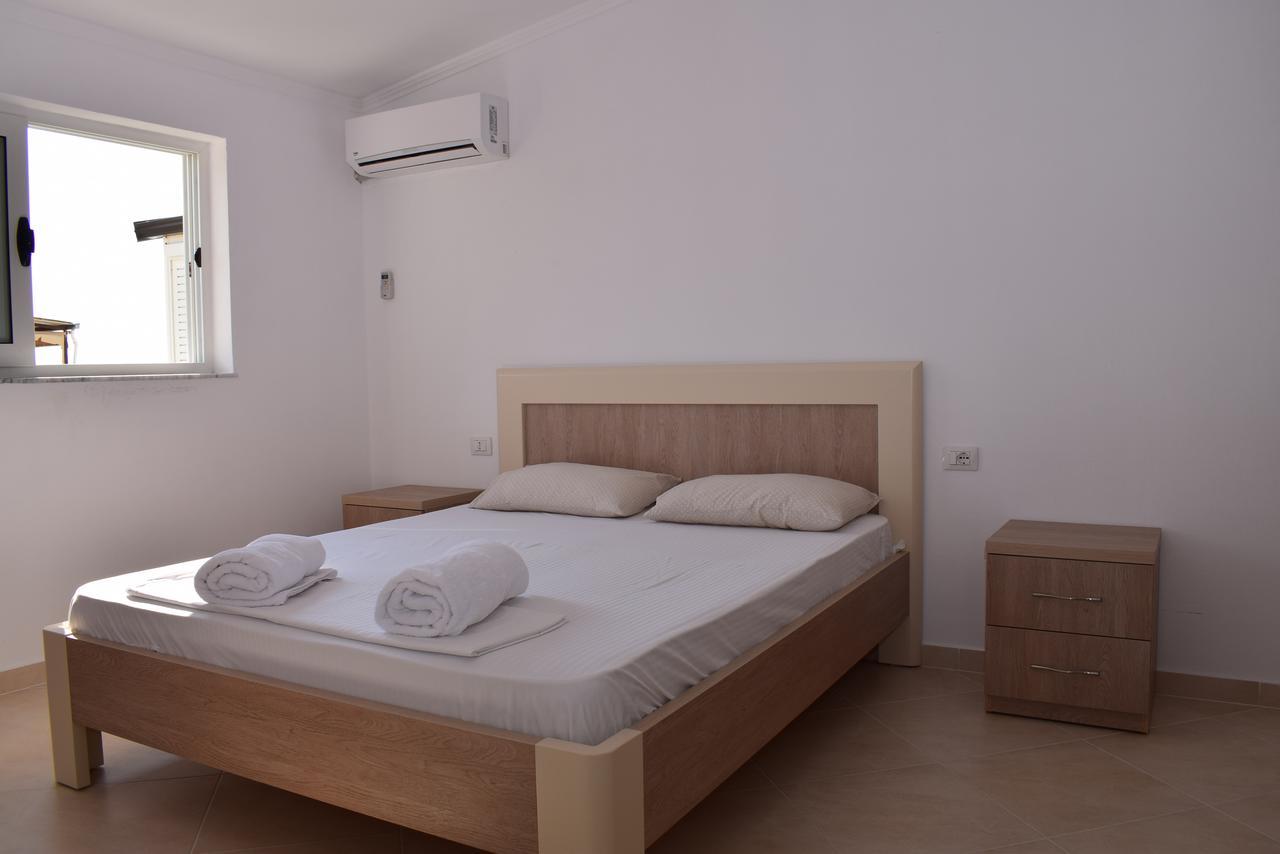 Uani Apartment Durrës Exteriör bild
