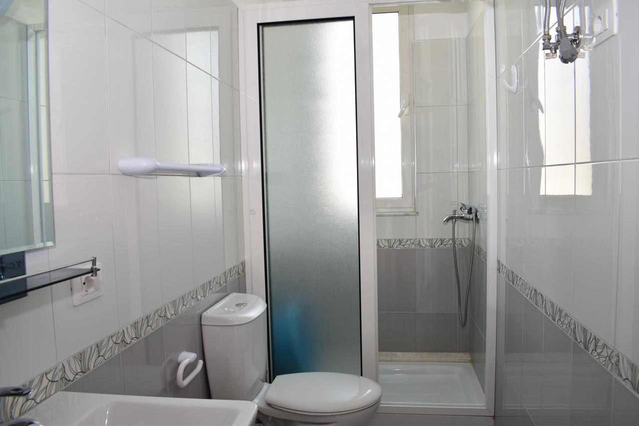 Uani Apartment Durrës Exteriör bild